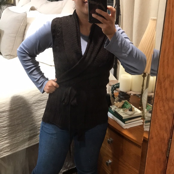 ⭐️🌟Elie Tahar Brown Knit Wrap Sweater Vest Sz M - Picture 14 of 14